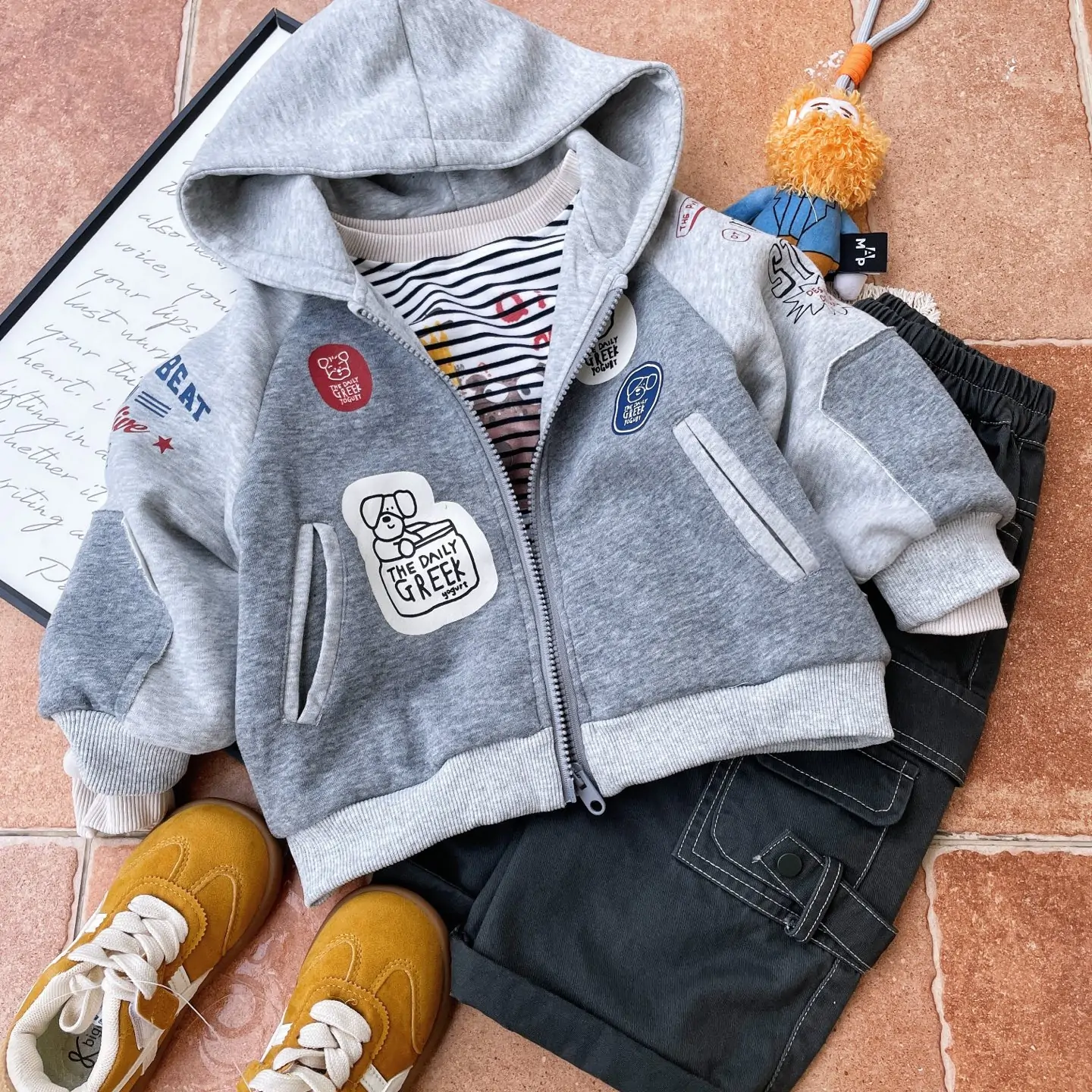 Product Showcase 015